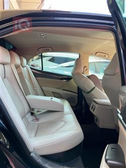 تۆیۆتا کامری